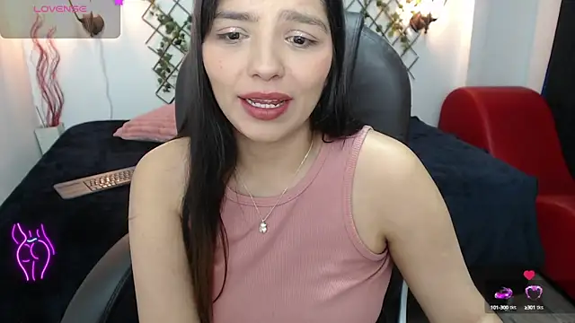 Snapshot of issa__nassar chatting on October 2, 1:29 pm issa nassar online show from October 2, 1:29 pm