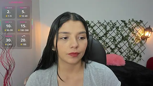 Snapshot of issa__nassar chatting on October 25, 1:29 pm issa nassar online show from October 25, 1:29 pm