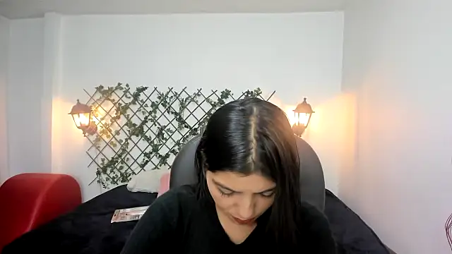 Snapshot of issa__nassar chatting on November 6, 1:34 pm issa nassar online show from November 6, 1:34 pm