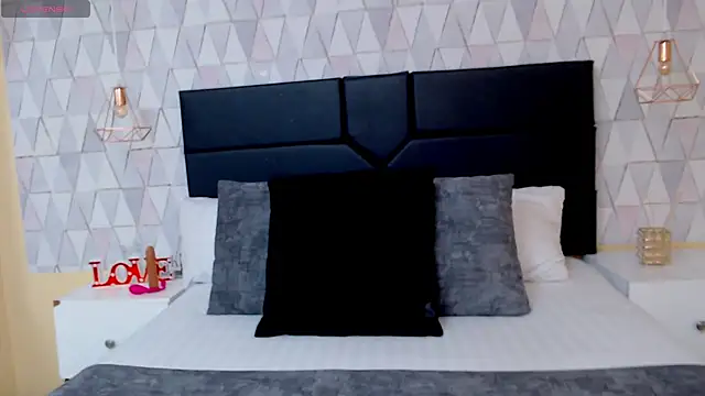 LiliJensen online show from March 17, 11:21 pm