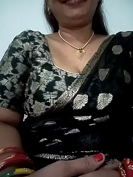 Snapshot of Neha-Bhabhi-Rasily chatting on November 15, 4:54 am Neha-Bhabhi-Rasily online show from November 15, 4:54 am