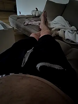 Snapshot of waldik083 chatting on November 9, 7:06 am waldik083 online show from November 9, 7:06 am