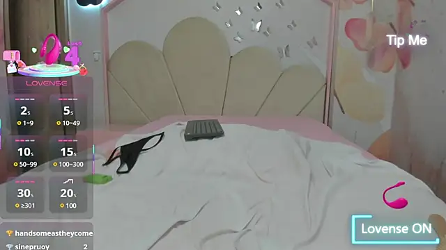 sweetiepeach  online show from March 2, 6:27 am