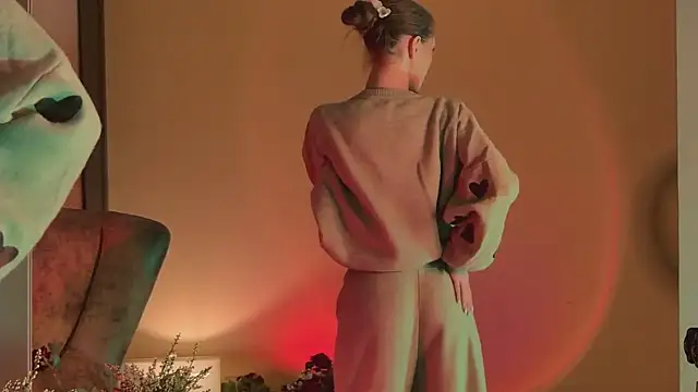 Amanda River online show from September 14, 7:57 pm