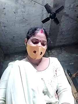 Snapshot of Maidangirl chatting on September 18, 3:52 am Maidangirl online show from September 18, 3:52 am