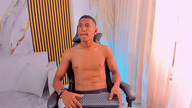 LexiAndDeker online show from October 6, 5:43 pm