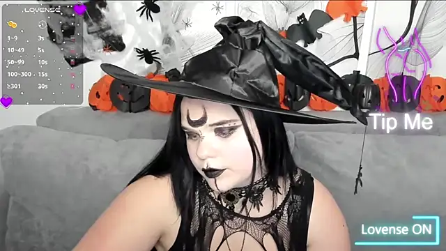 Snapshot of Eliss_Shyyo chatting on October 31, 3:46 pm Eliss Shyyo online show from October 31, 3:46 pm