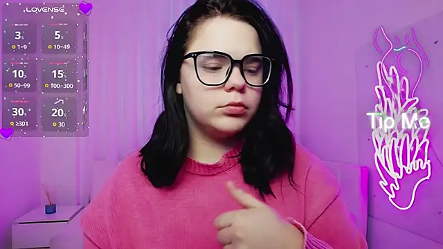 Snapshot of Eliss_Shyyo chatting on November 25, 1:44 pm Eliss Shyyo online show from November 25, 1:44 pm