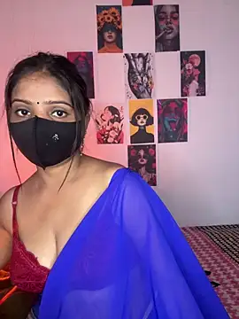 Snapshot of etihotyy chatting on March 12, 7:24 am etihotyy online show from March 12, 7:24 am