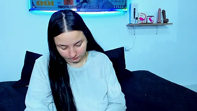 Celestte online show from March 20, 10:43 am