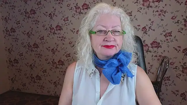 Maya Mayflower online show from November 10, 4:11 am