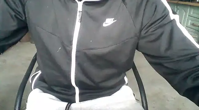 Snapshot of dxmiian chatting on March 2, 9:21 am dxmiian online show from March 2, 9:21 am