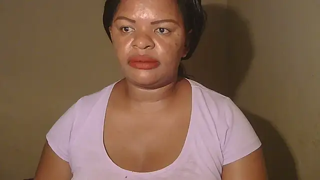 Snapshot of ebony_rose11 chatting on February 21, 8:38 pm ebony rose11 online show from February 21, 8:38 pm