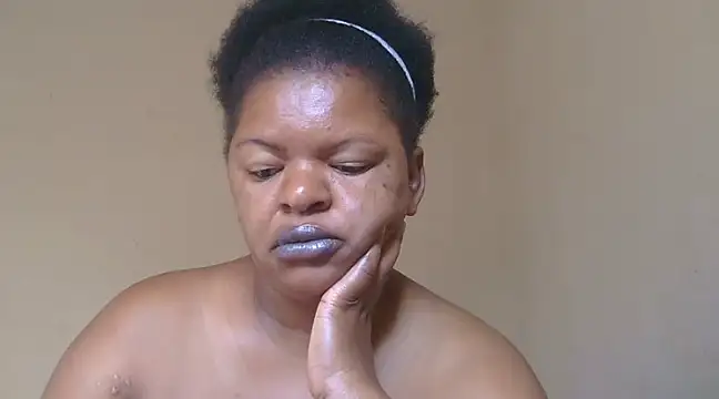 Snapshot of ebony_rose11 chatting on March 5, 6:33 am ebony rose11 online show from March 5, 6:33 am