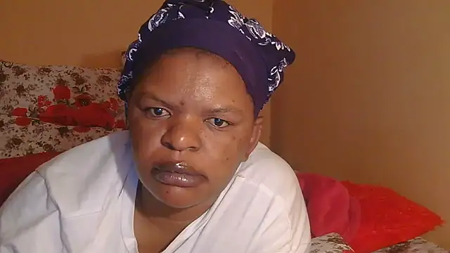 Snapshot of ebony_rose11 chatting on October 8, 2:20 am ebony rose11 online show from October 8, 2:20 am