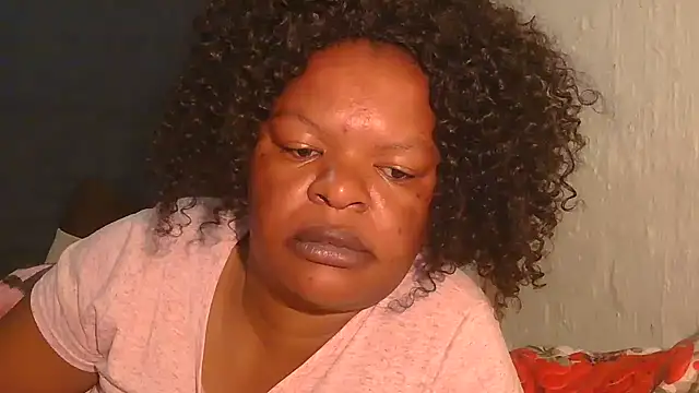 Snapshot of ebony_rose11 chatting on November 16, 4:07 am ebony rose11 online show from November 16, 4:07 am