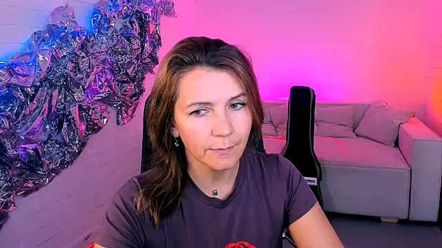 NicoleHitman online show from September 15, 5:18 am