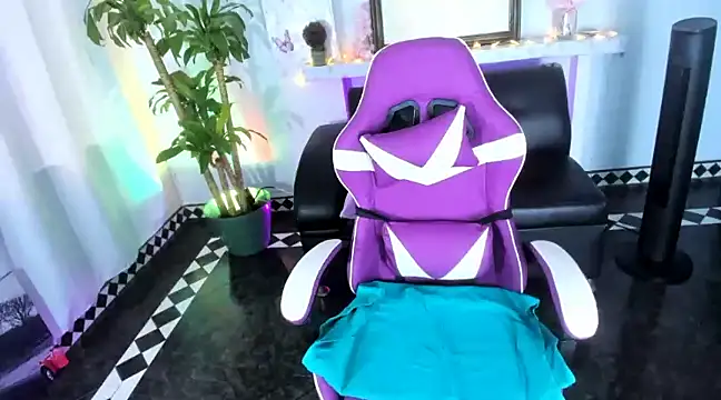 rose honey  online show from March 18, 8:37 pm