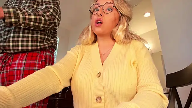 realtoxxxxmaria online show from November 8, 1:44 pm