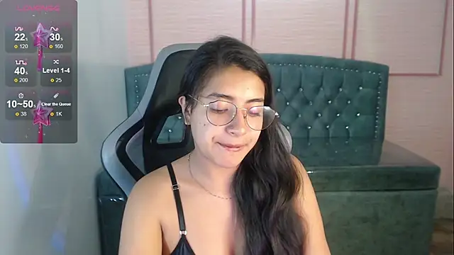 Snapshot of alexa_romero_t chatting on October 6, 11:40 am alexa romero t online show from October 6, 11:40 am