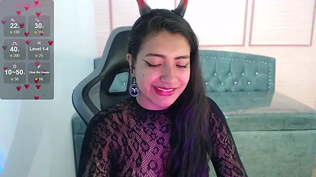 Snapshot of alexa_romero_t chatting on October 24, 12:45 pm alexa romero t online show from October 24, 12:45 pm