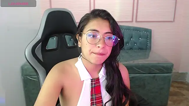 Snapshot of alexa_romero_t chatting on November 26, 12:17 pm alexa romero t online show from November 26, 12:17 pm