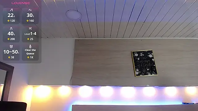 Cristal Velle online show from October 7, 12:24 pm