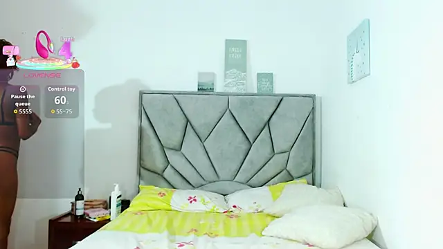 Snapshot of leslybrown chatting on November 15, 8:38 pm leslybrown online show from November 15, 8:38 pm