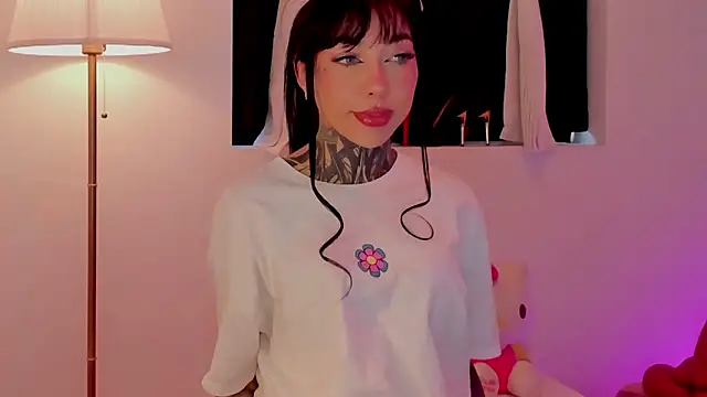 Snapshot of Dani_Valen chatting on September 26, 9:52 pm Dani Valen online show from September 26, 9:52 pm