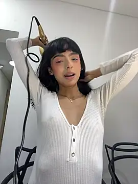 ZaraLuuv online show from September 28, 4:56 pm