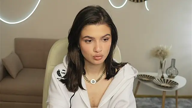 Snapshot of CathrynCovil chatting on March 21, 8:39 am CathrynCovil online show from March 21, 8:39 am