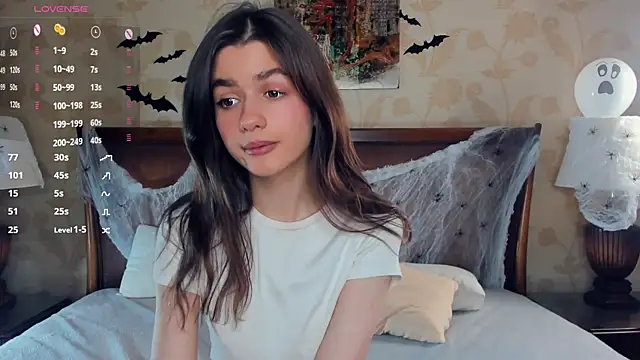 Snapshot of CathrynCovil chatting on November 1, 7:43 am CathrynCovil online show from November 1, 7:43 am