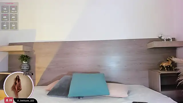 Snapshot of alison222_ chatting on March 17, 8:09 pm alison222 online show from March 17, 8:09 pm