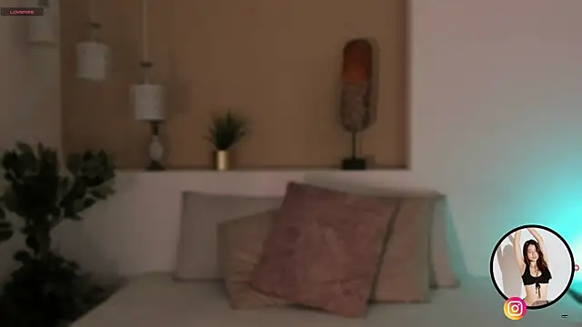 Snapshot of alison222_ chatting on October 13, 7:47 pm alison222 online show from October 13, 7:47 pm