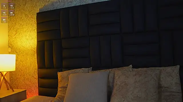 Snapshot of alison222_ chatting on November 24, 12:05 pm alison222 online show from November 24, 12:05 pm