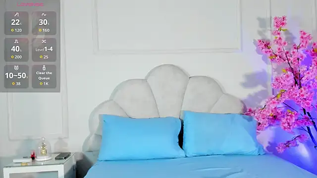 Candaceoweens online show from October 15, 4:34 am