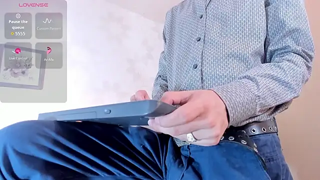 dads rider online show from November 24, 6:40 pm