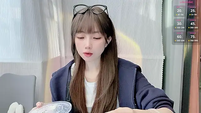 Evelyn-168 online show from November 22, 7:07 am