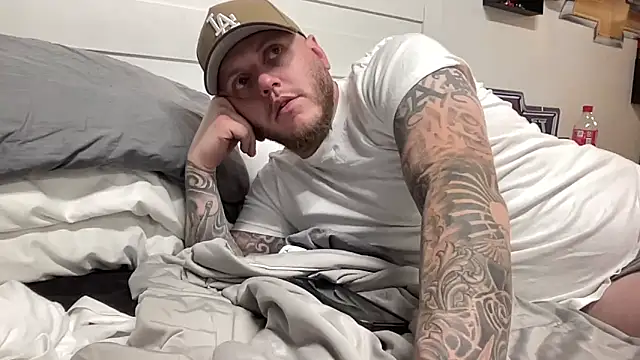 Snapshot of Thegreatwhitepipe chatting on November 6, 12:17 pm Thegreatwhitepipe online show from November 6, 12:17 pm