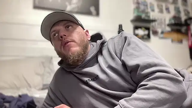 Snapshot of Thegreatwhitepipe chatting on December 17, 9:04 am Thegreatwhitepipe online show from December 17, 9:04 am