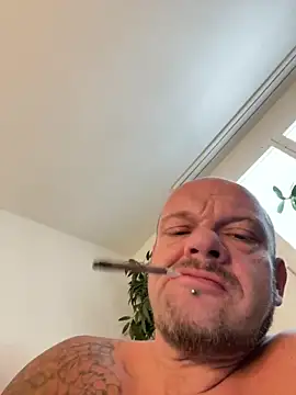 HerrundFrau-M online show from March 8, 6:54 am