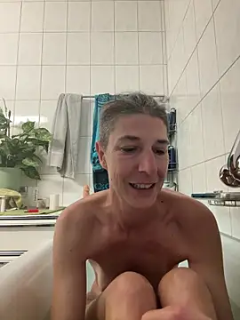 HerrundFrau-M online show from March 13, 8:37 am