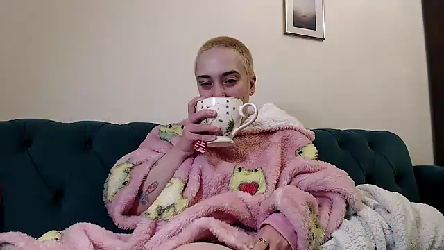 OllympeKaii online show from March 5, 7:49 pm