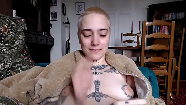 OllympeKaii online show from March 13, 3:06 pm