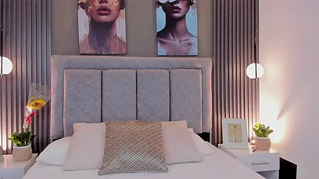 GiannaColling1 online show from September 14, 1:54 pm