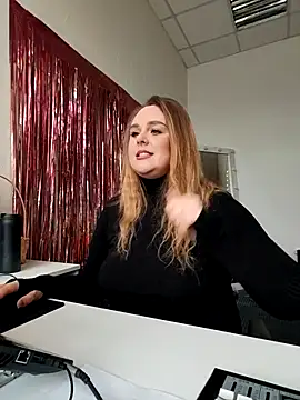 Juicy PeachLux online show from November 2, 7:55 am