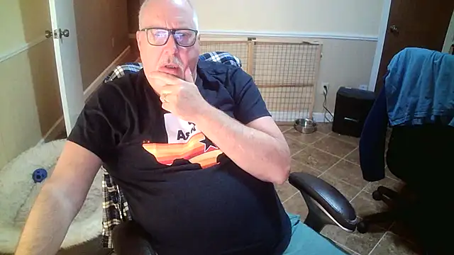 superbearboss online show from October 23, 12:37 pm