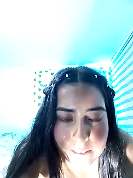 Snapshot of AlessiaFischer17 chatting on March 19, 12:59 am AlessiaFischer17 online show from March 19, 12:59 am