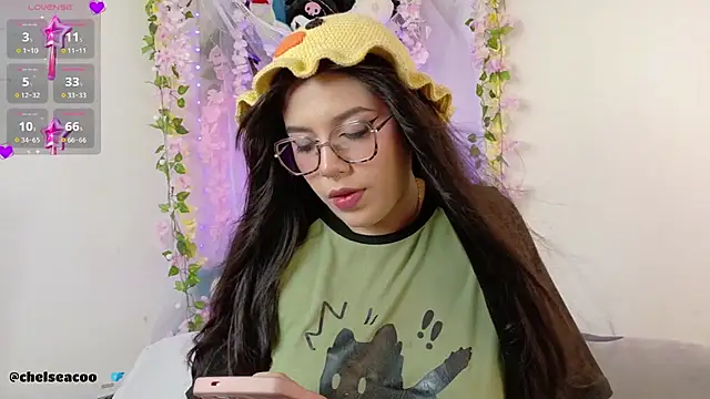 chelsea  coo online show from October 3, 7:55 pm