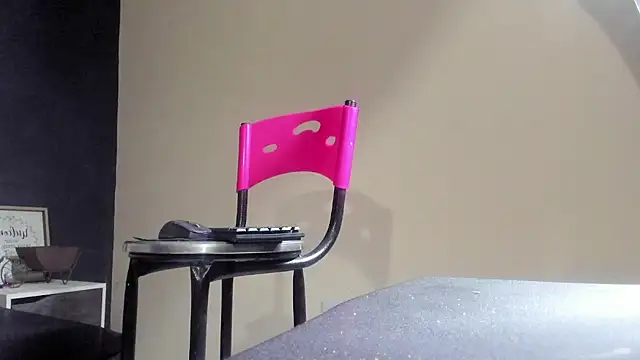 Alexa Bravva online show from March 12, 10:37 am